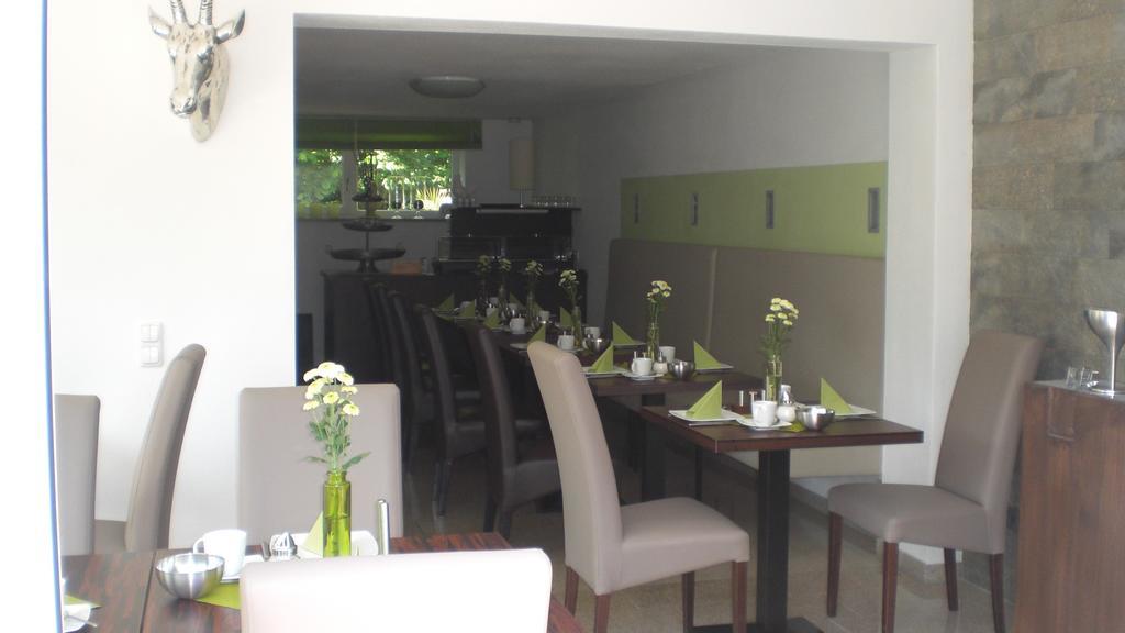 Hotel Villa Rosa Allershausen Exteriör bild